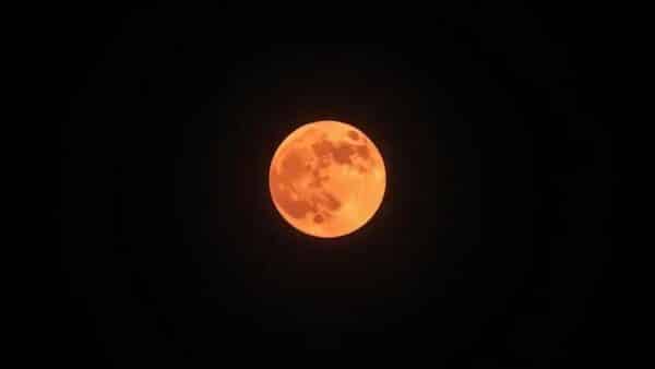 Eclipse lunar total: curiosidades, imagens e explicação da Lua de Sangue
