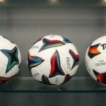 Bolas da Copa: a história por trás das peças que voam nos Mundiais