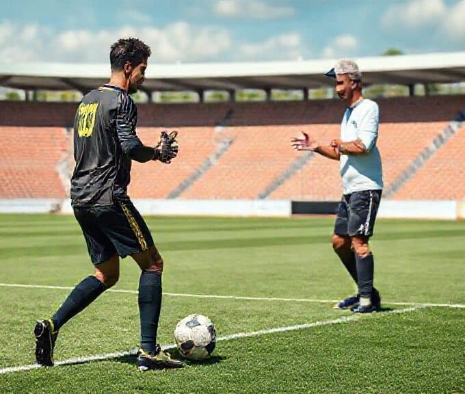 Guarani estuda saída de Dálberson e busca Fernando Miguel, veterano do Ceará