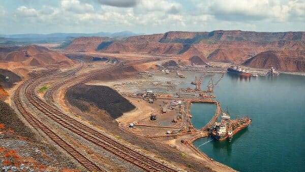 Simandou na Guiné: produção de 120 milhões de toneladas impulsiona mineração global